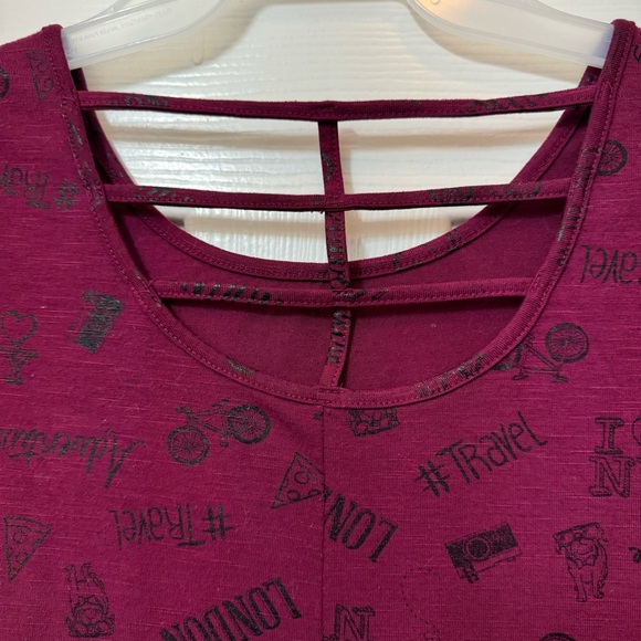 Lot Of 2 SO Girls Tops Size 14 & 16 Multi Color Cap Sleeves Flowy Graphic Print - Picture 5 of 16